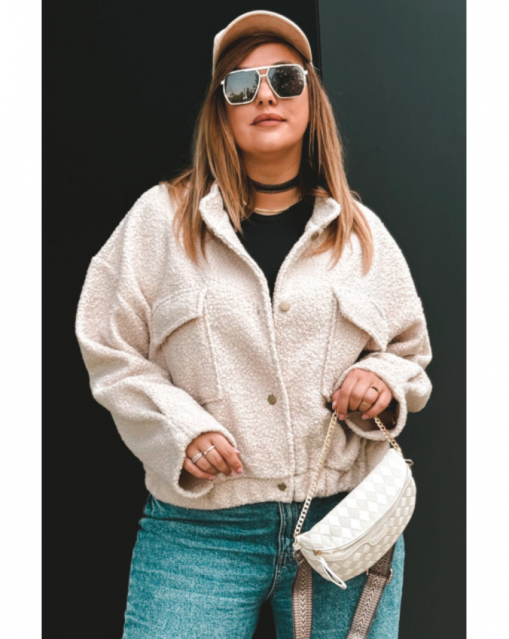 Krátka jesenná/jarná oversize bunda na gombíky pre moletky Kleo